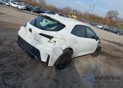 2024 Toyota Gr Corolla Core z USA, uszkodzony, nr VIN JTNABAAE4RA012332